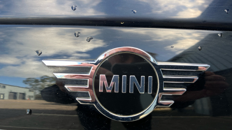 MINI Hatchback 135kW Cooper S Level 3 33kWh 3dr Auto Electric Hatchback